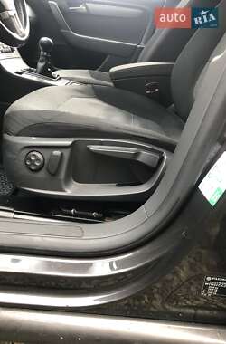 Седан Volkswagen Passat 2010 в 