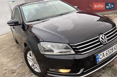 Седан Volkswagen Passat 2011 в Чорнобаї