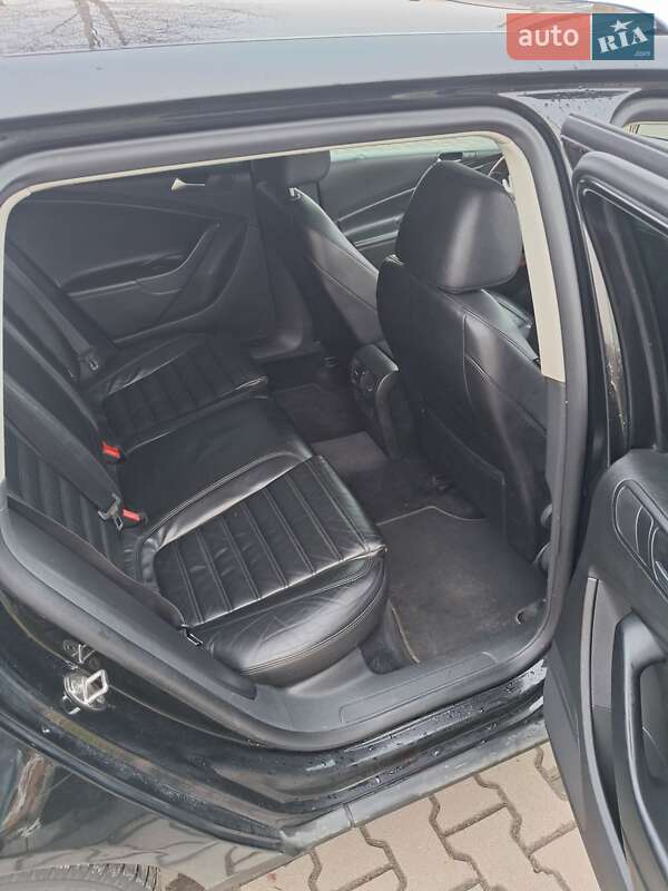 Универсал Volkswagen Passat 2009 в Хмельницком
