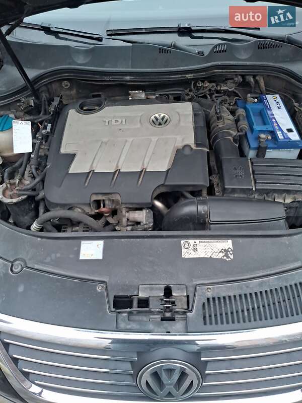 Универсал Volkswagen Passat 2009 в Хмельницком