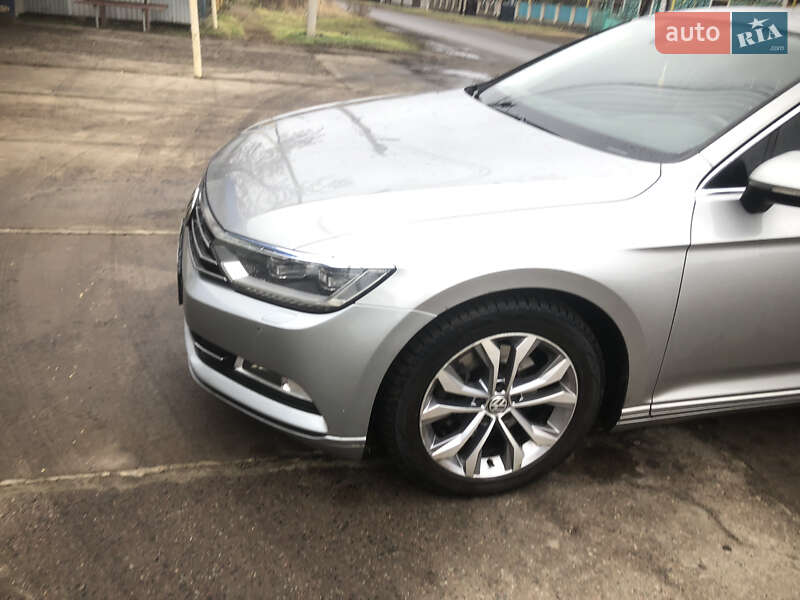 Седан Volkswagen Passat 2015 в Врадіївці