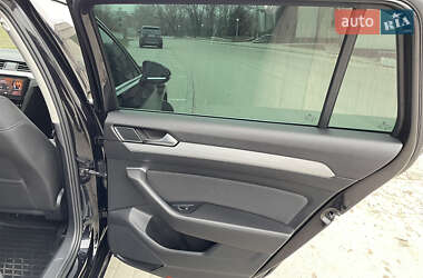 Универсал Volkswagen Passat 2019 в Запорожье