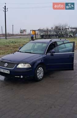 Універсал Volkswagen Passat 2004 в Радехові