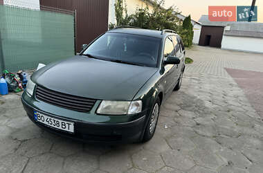 Універсал Volkswagen Passat 1998 в Збаражі