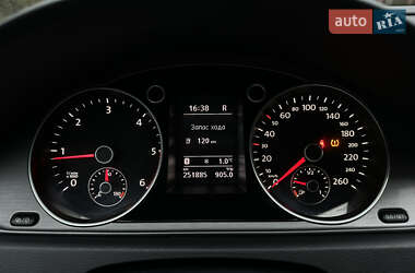 Седан Volkswagen Passat 2013 в 