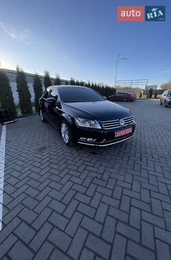 Volkswagen Passat 2011