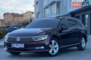 Універсал Volkswagen Passat 2015 в Трускавці