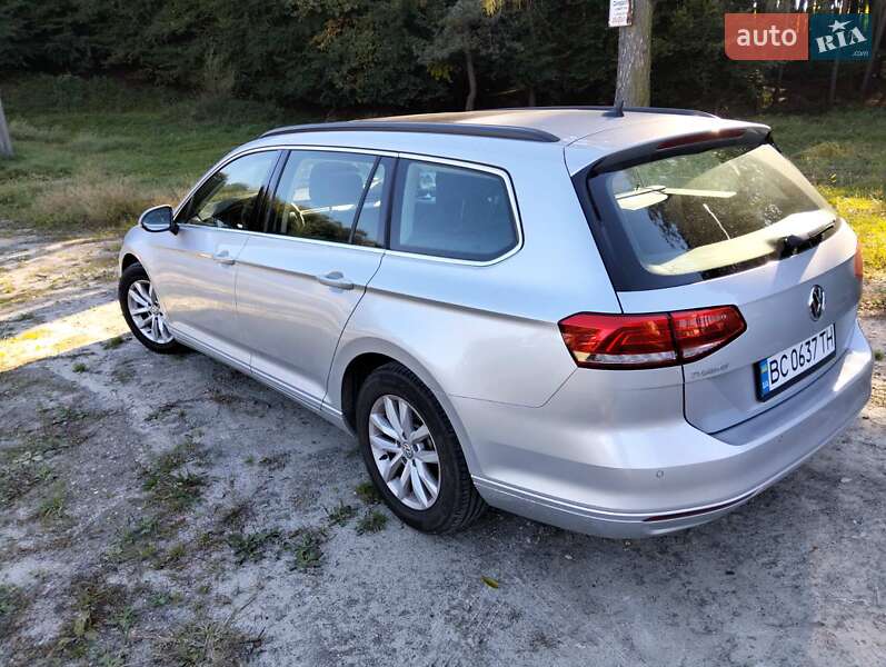 Універсал Volkswagen Passat 2019 в Львові