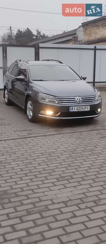 Універсал Volkswagen Passat 2011 в Ківерцях