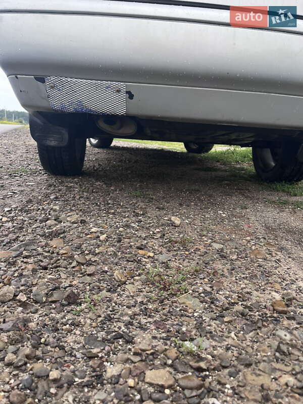 Седан Volkswagen Passat 1994 в Львове