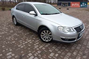 Седан Volkswagen Passat 2008 в Овручі