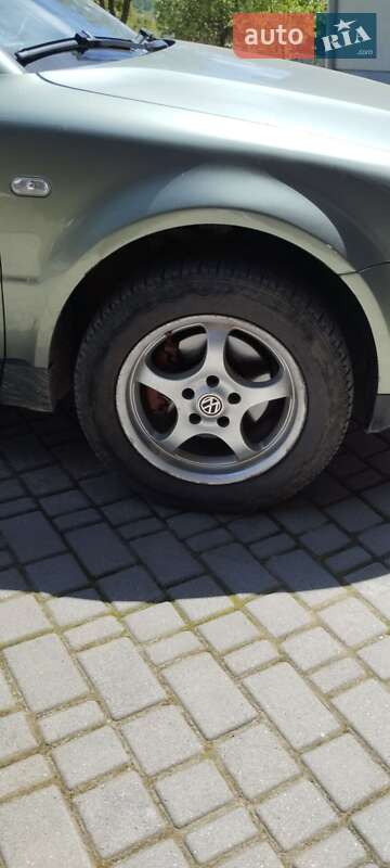 Седан Volkswagen Passat 2003 в Львові