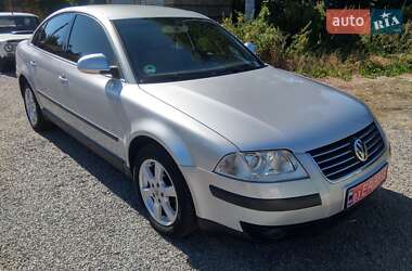 Седан Volkswagen Passat 2004 в Баранівці