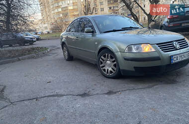 Седан Volkswagen Passat 2002 в Черкасах