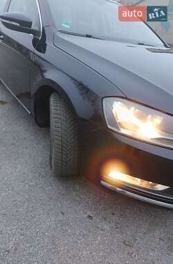 Универсал Volkswagen Passat 2012 в Днепре