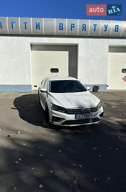 Седан Volkswagen Passat 2016 в 