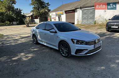 Седан Volkswagen Passat 2016 в 