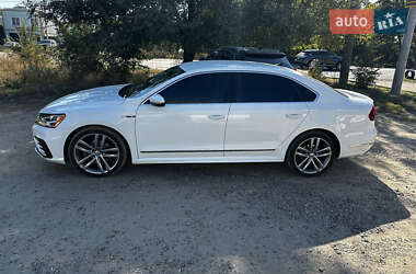 Седан Volkswagen Passat 2016 в 