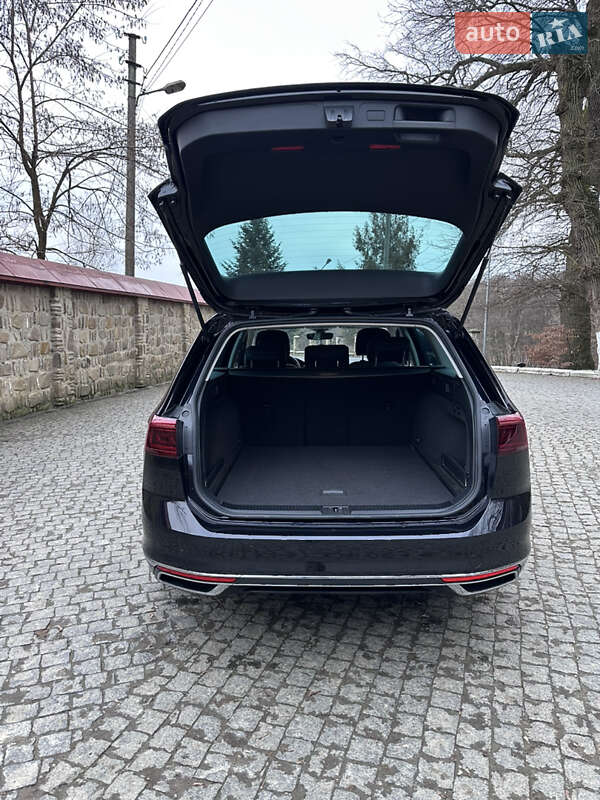 Универсал Volkswagen Passat 2019 в Черновцах
