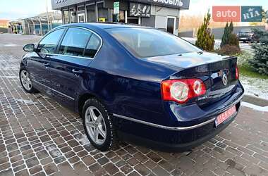 Седан Volkswagen Passat 2006 в Сарнах