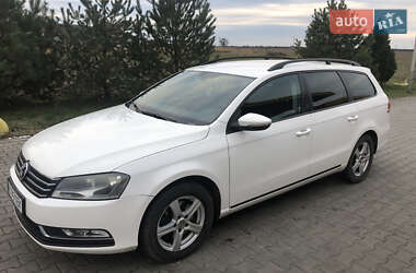 Універсал Volkswagen Passat 2011 в Цумані