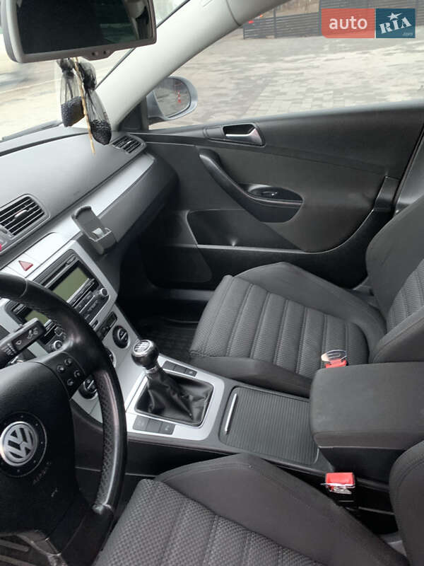 Седан Volkswagen Passat 2008 в Кам'янці-Бузькій