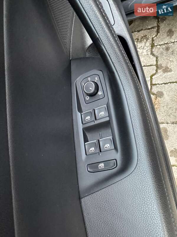 Универсал Volkswagen Passat 2017 в Ивано-Франковске