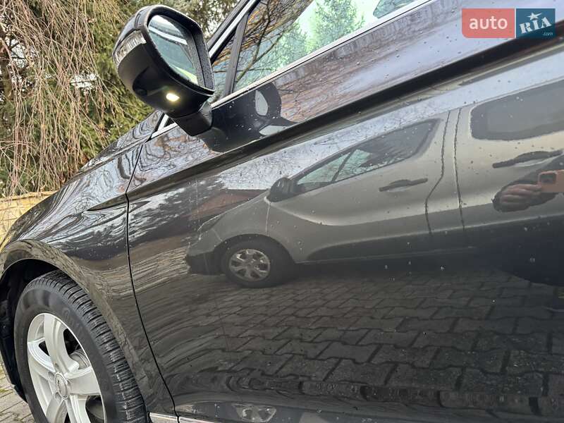 Универсал Volkswagen Passat 2017 в Ивано-Франковске