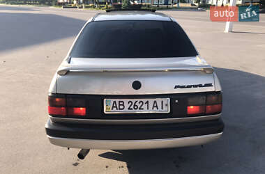 Седан Volkswagen Passat 1989 в 
