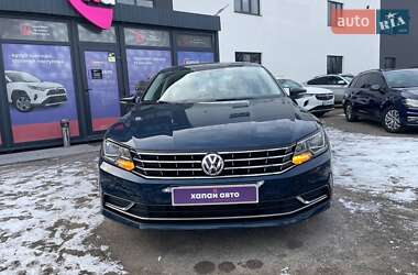 Седан Volkswagen Passat 2018 в Виннице