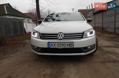 Універсал Volkswagen Passat 2014 в Харкові