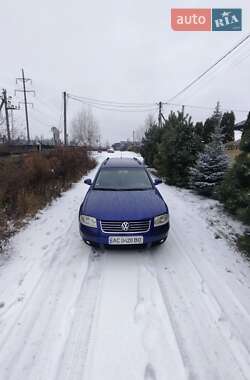 Універсал Volkswagen Passat 2004 в Луцьку