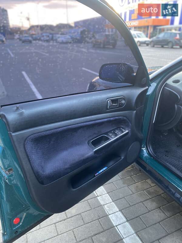 Универсал Volkswagen Passat 1999 в Калуше