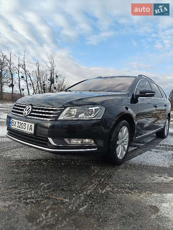 Універсал Volkswagen Passat 2013 в Новій Ушиці