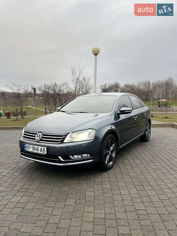 Седан Volkswagen Passat 2011 в Запорожье