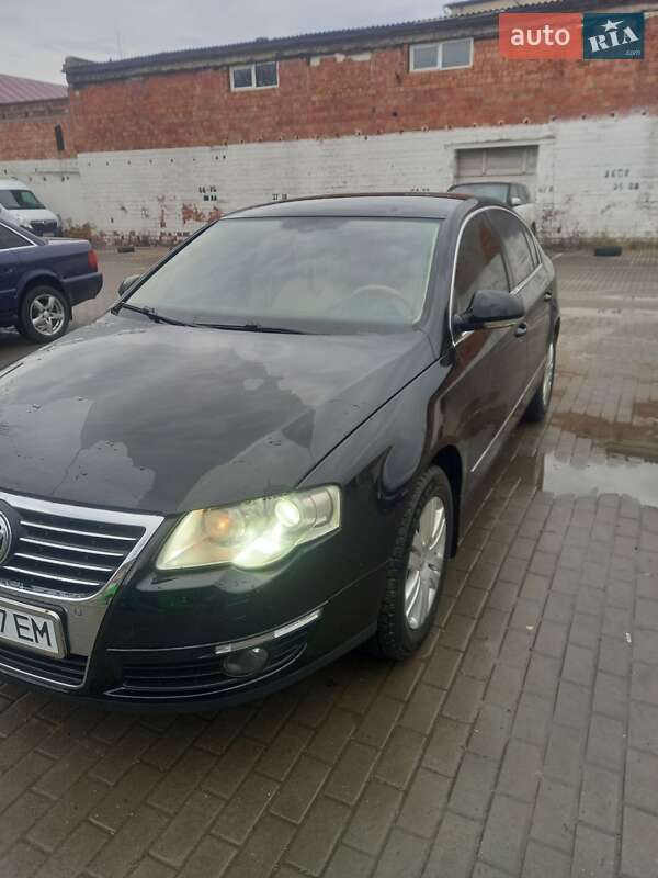 Седан Volkswagen Passat 2006 в Кельменцях
