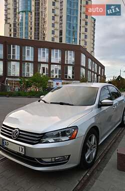 Седан Volkswagen Passat 2013 в Запорожье