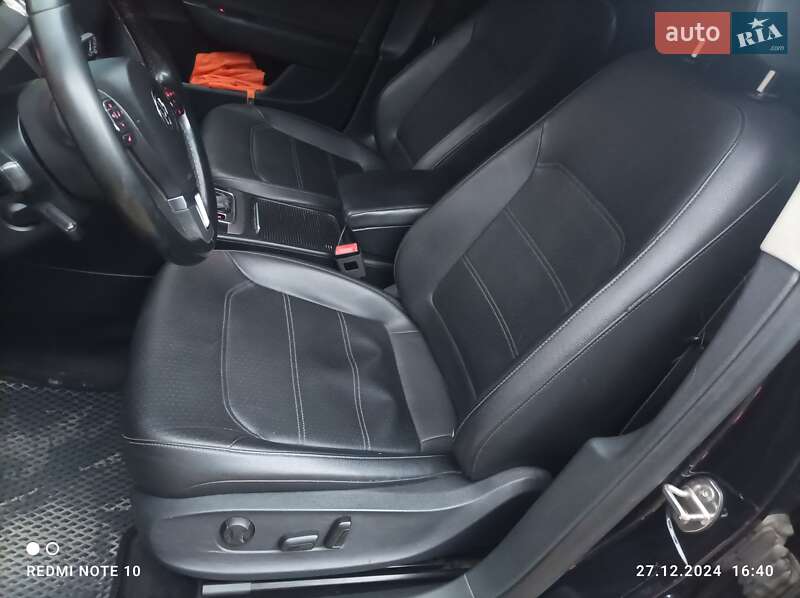 Універсал Volkswagen Passat 2011 в Міжгір'ї