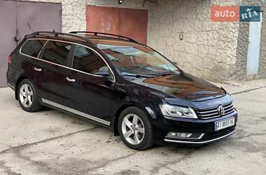 Універсал Volkswagen Passat 2011 в Хмельницькому