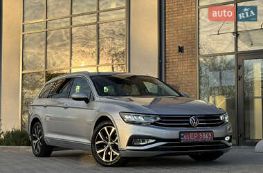 Volkswagen Passat 2020