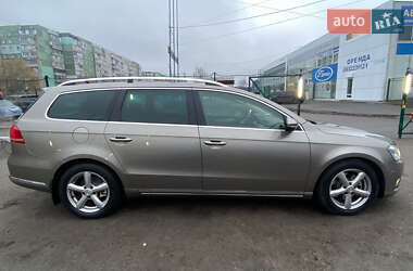 Універсал Volkswagen Passat 2011 в Сумах