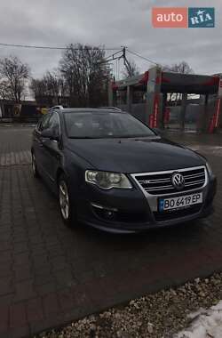 Універсал Volkswagen Passat 2010 в Тернополі