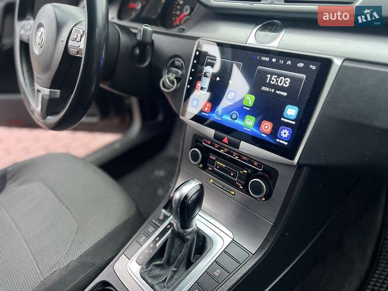 Универсал Volkswagen Passat 2011 в Сарнах