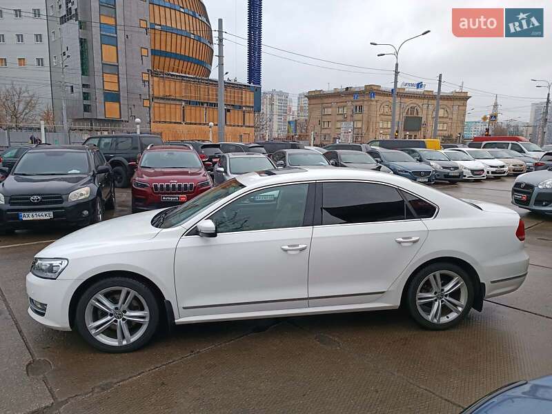 Седан Volkswagen Passat 2015 в Харькове