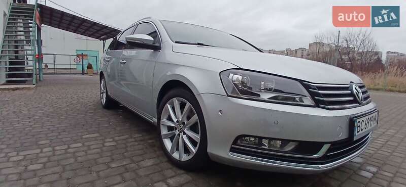 Универсал Volkswagen Passat 2013 в Старом Самборе
