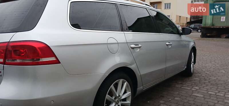 Универсал Volkswagen Passat 2013 в Старом Самборе