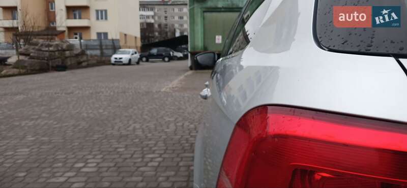 Универсал Volkswagen Passat 2013 в Старом Самборе