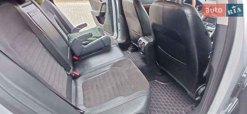 Универсал Volkswagen Passat 2013 в Старом Самборе