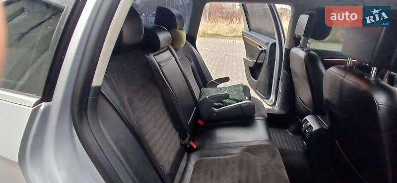 Универсал Volkswagen Passat 2013 в Старом Самборе