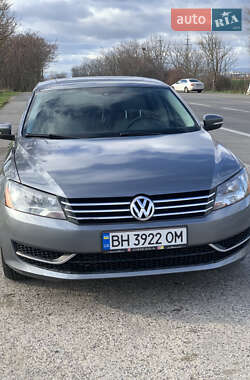 Седан Volkswagen Passat 2013 в Одесі